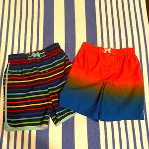 Bundle of 2 swim trunks